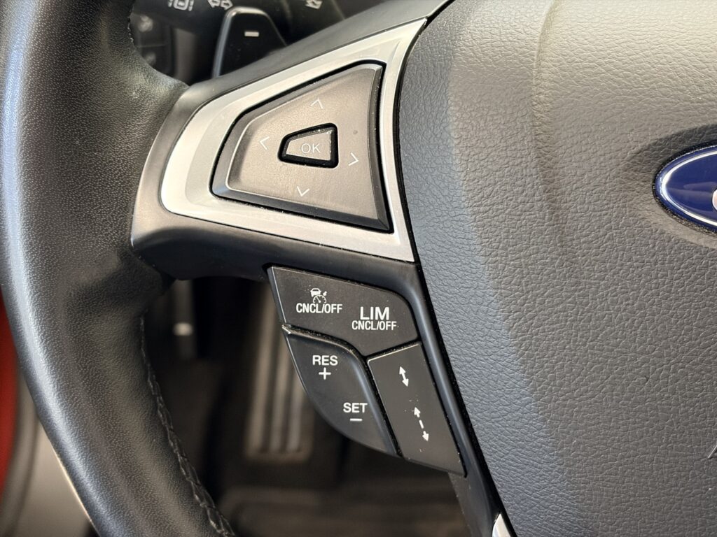 Ford Mondeo, image 13