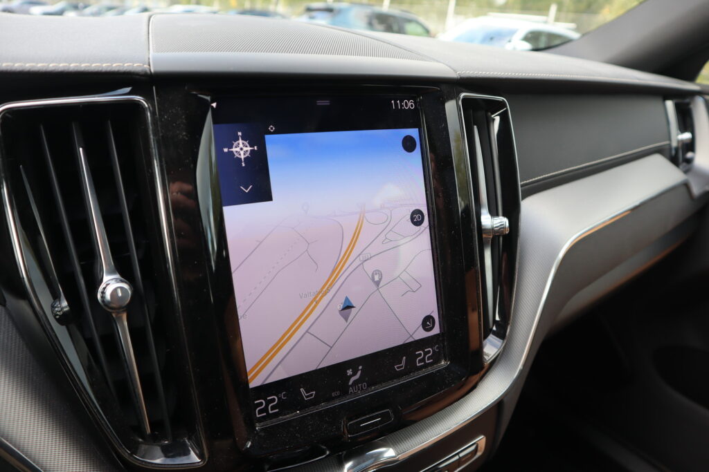 Volvo XC60, image 12