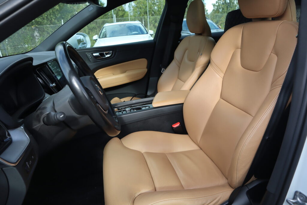 Volvo XC60, image 9