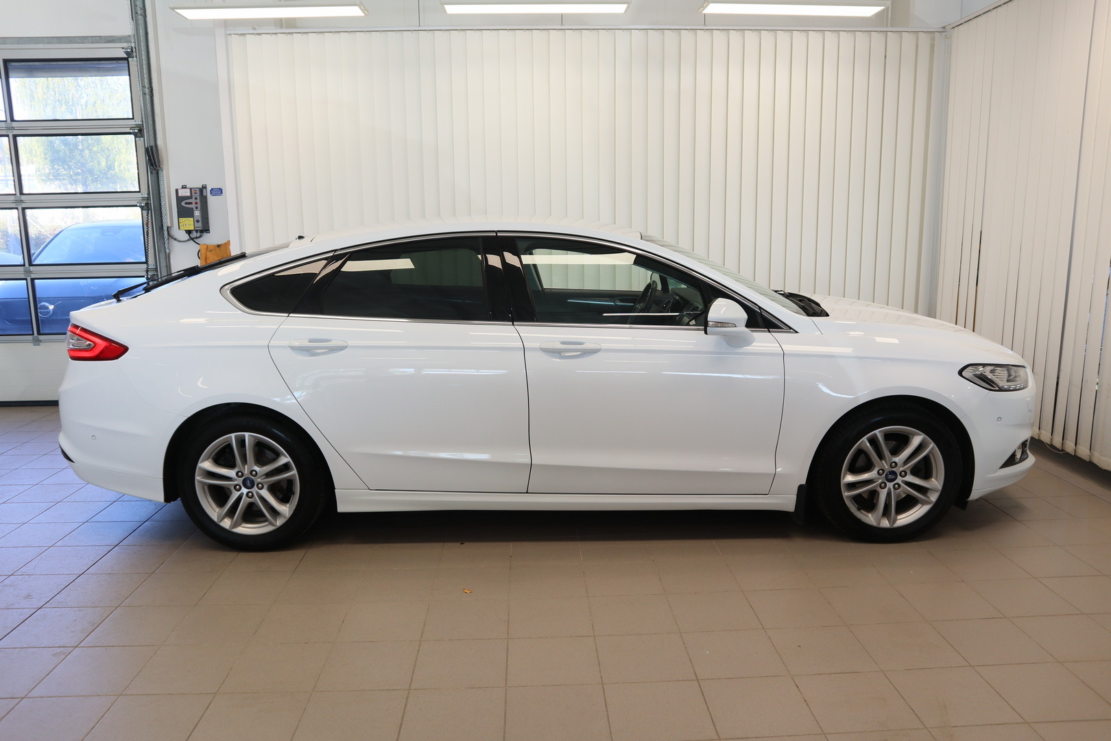 Ford Mondeo 2017, kuva 6/19