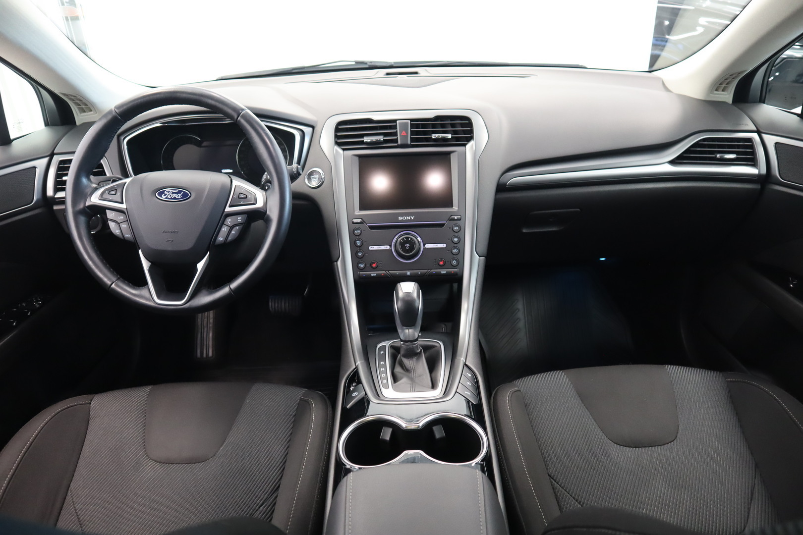 Ford Mondeo 2017, kuva 7/19