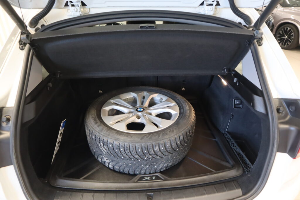 BMW X1, image 11