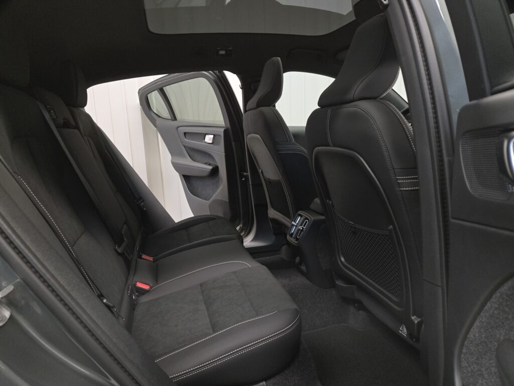 Volvo EC40, image 7