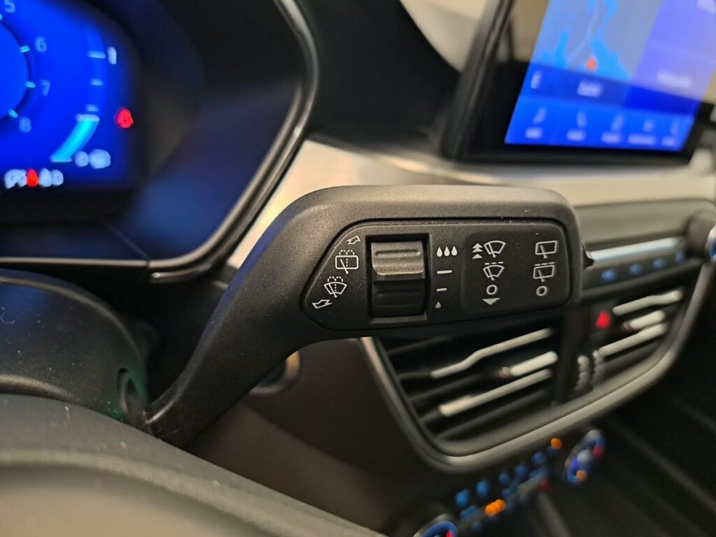 Ford Focus, image 22