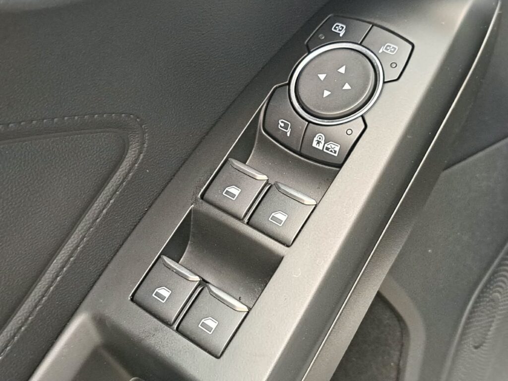 Ford Focus, image 23
