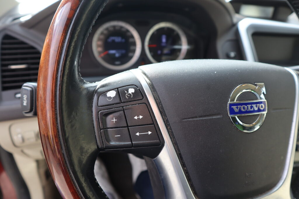 Volvo XC60, image 10