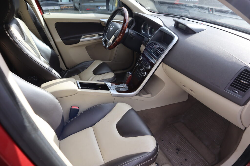 Volvo XC60, image 6