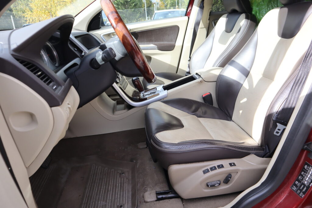 Volvo XC60, image 8