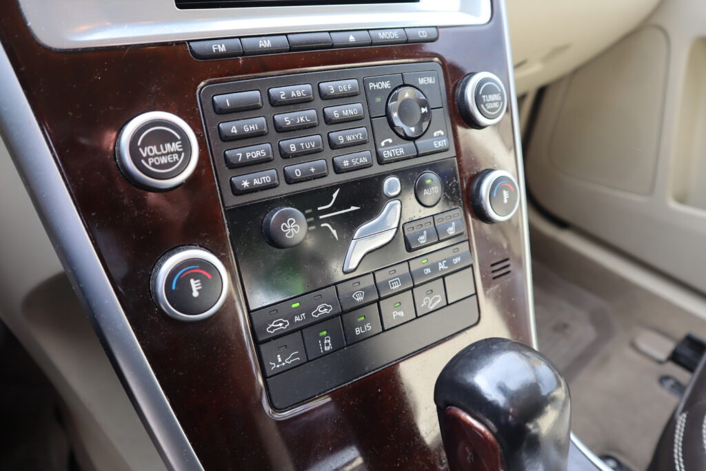 Volvo XC60, image 9
