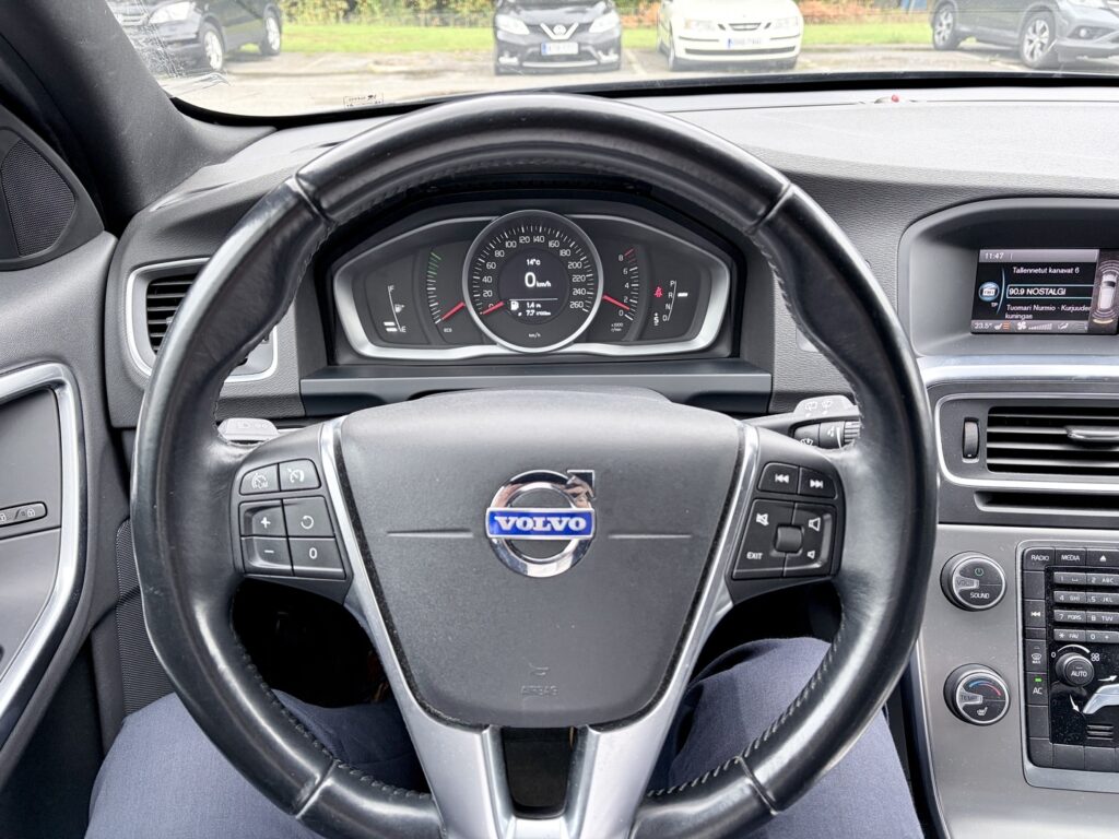 Volvo V60, image 6