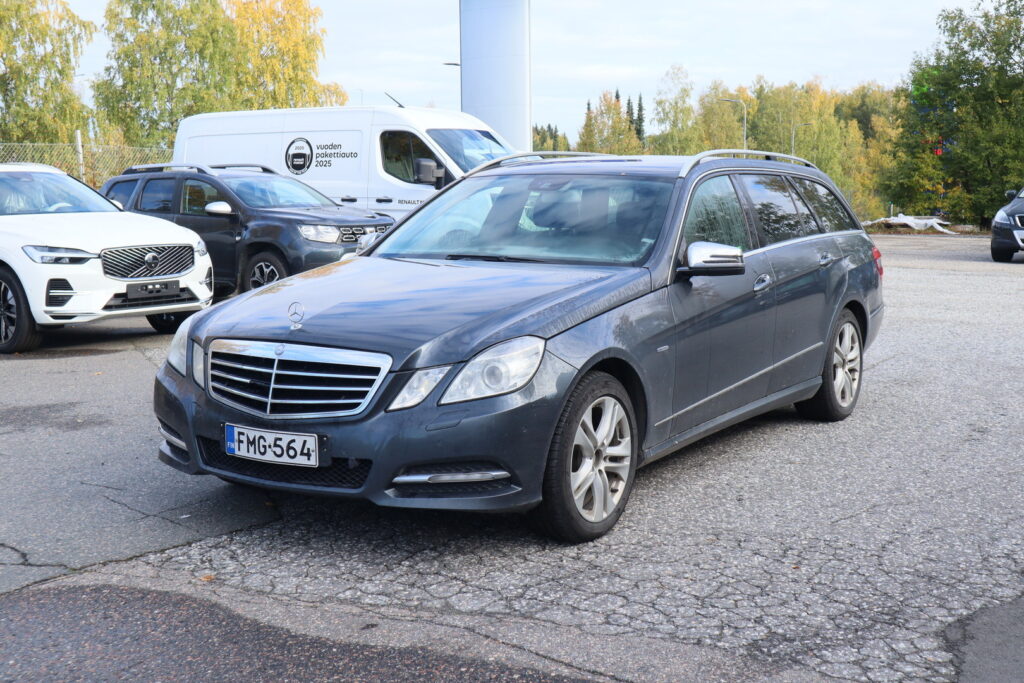 Mercedes-Benz E, image 1