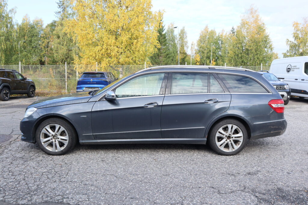 Mercedes-Benz E, image 2