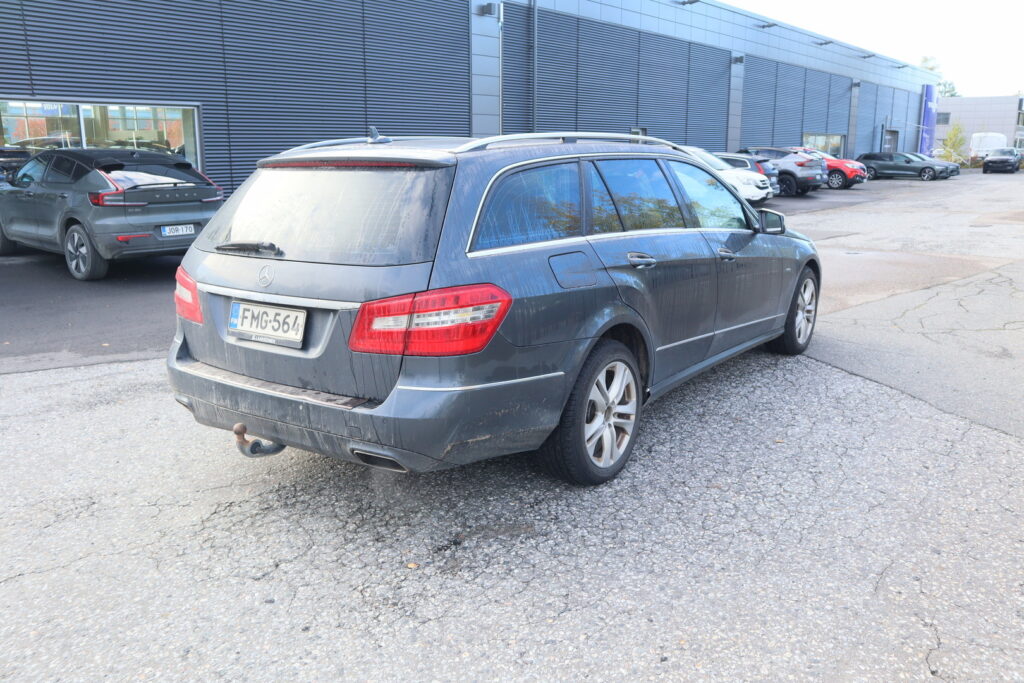 Mercedes-Benz E, image 4