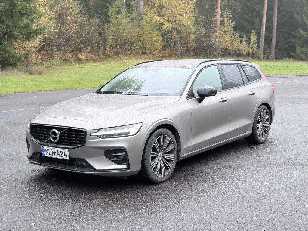 Volvo V60, image 1