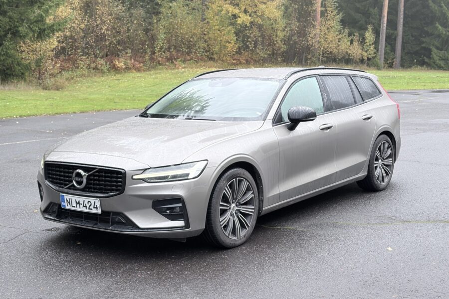 Volvo V60, image 1