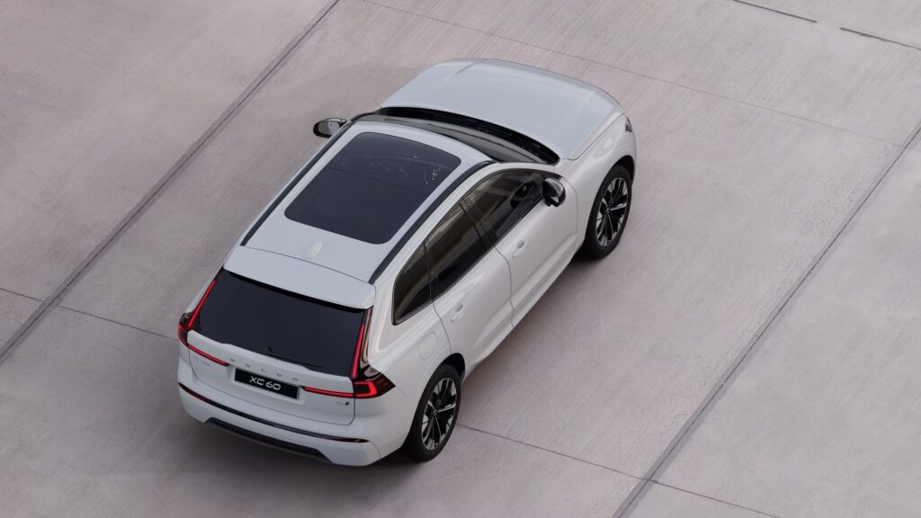 Volvo XC60, image 2