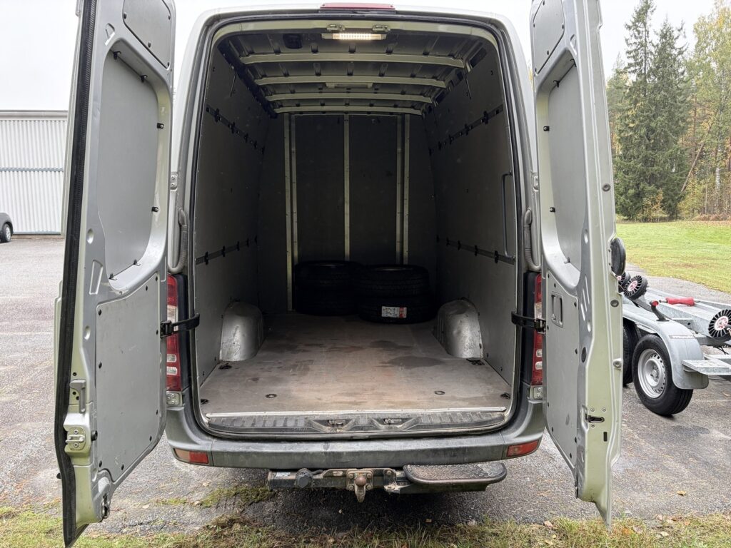 Mercedes-Benz Sprinter, image 14
