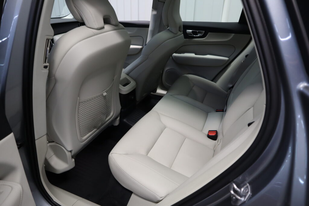 VOLVO XC60, image 8