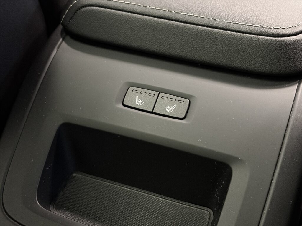 Volvo XC60, image 23