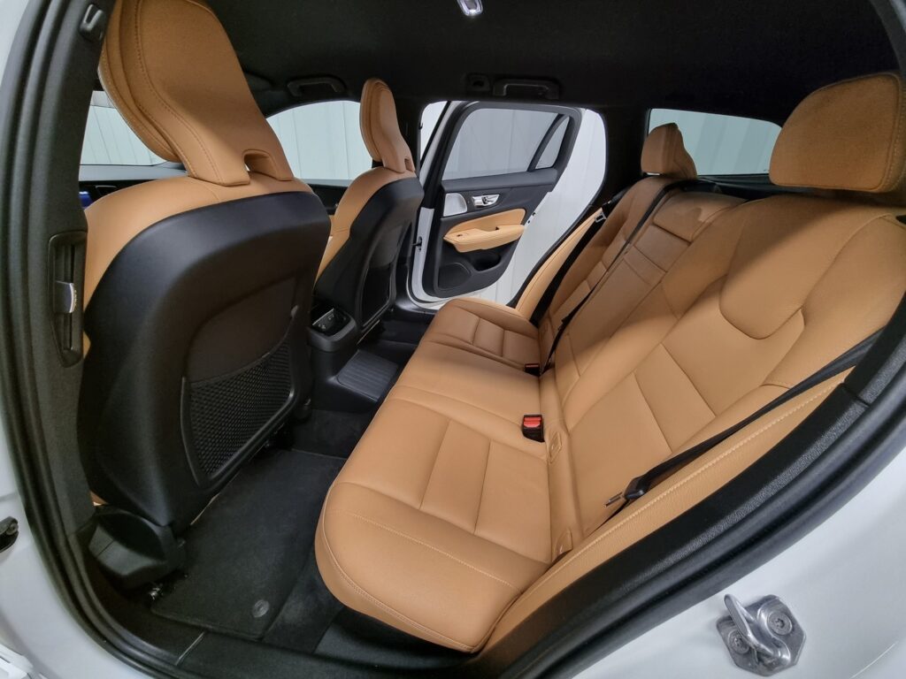 Volvo V60, image 6