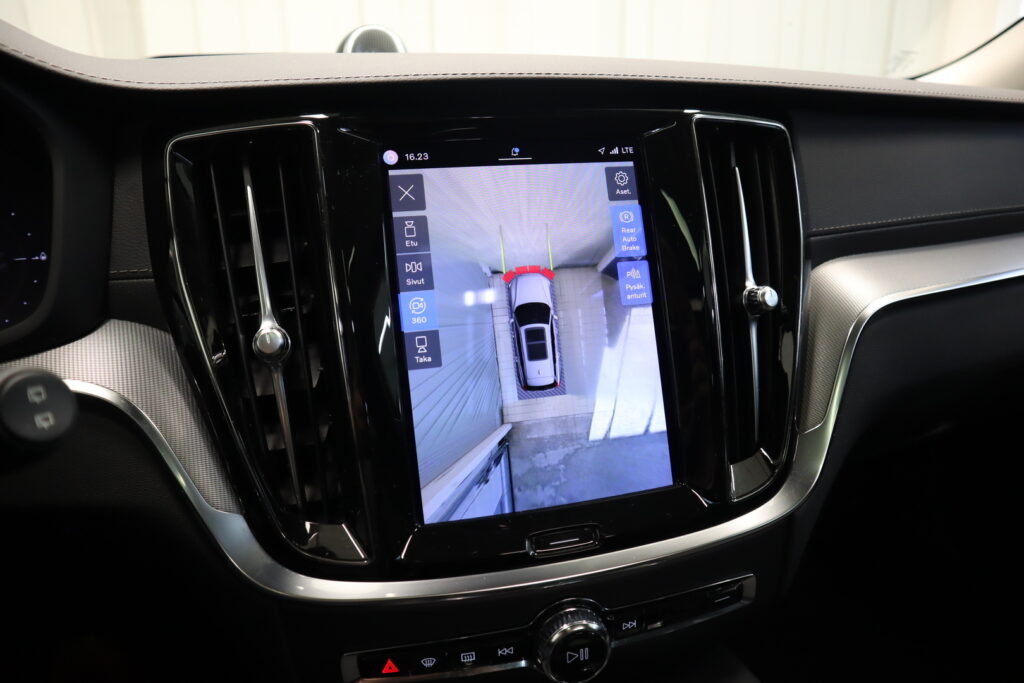 Volvo V60, image 17