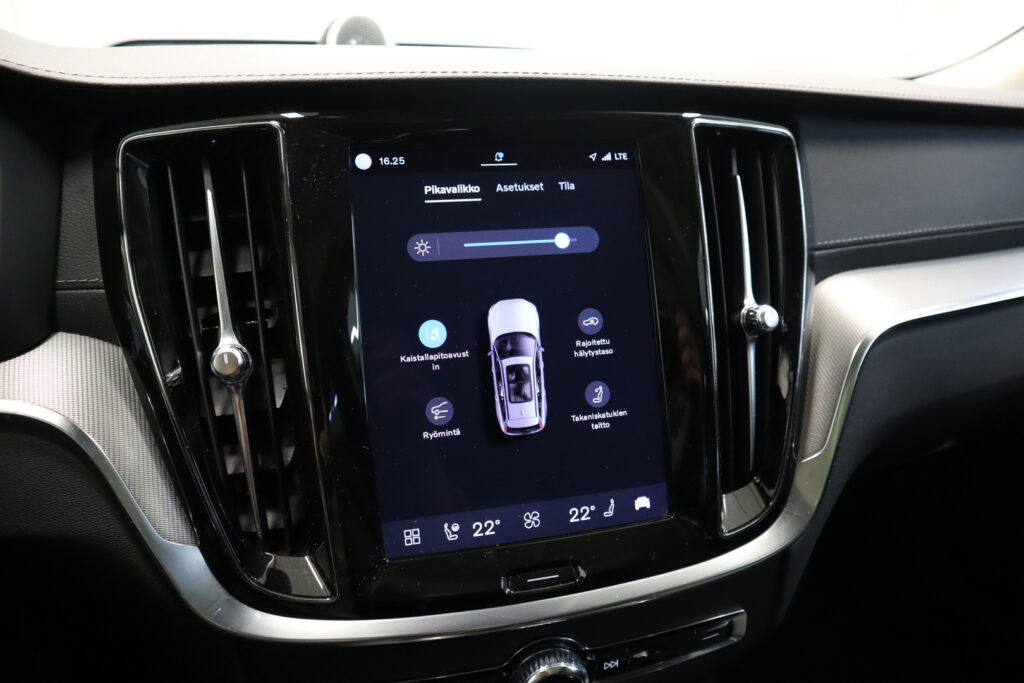 Volvo V60, image 22