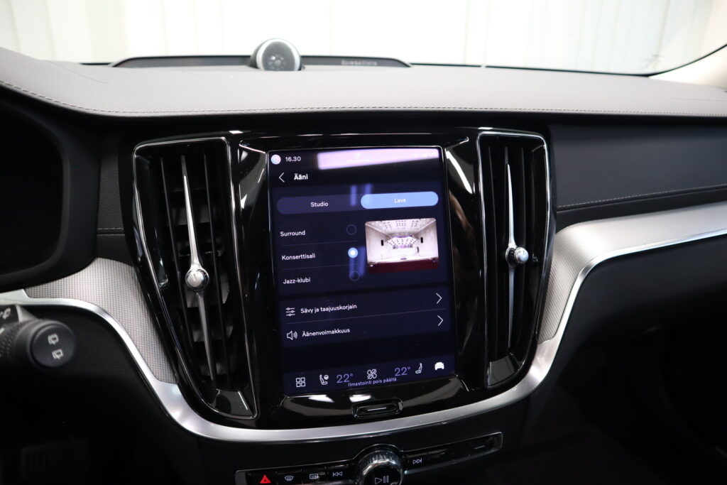Volvo V60, image 27