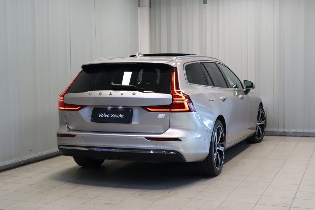Volvo V60, image 8