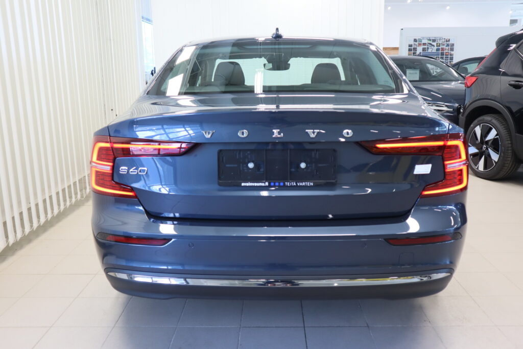 Volvo S60, image 4