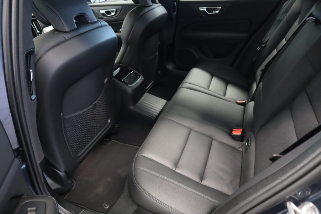 Volvo S60, image 7