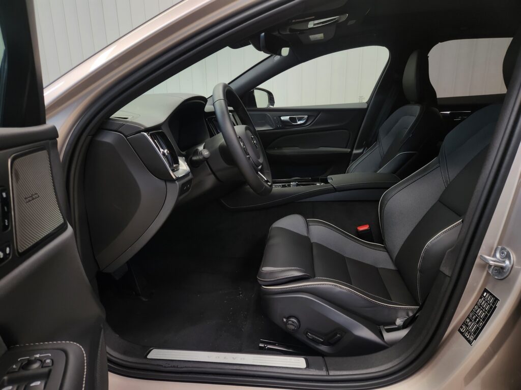 Volvo V60, image 6