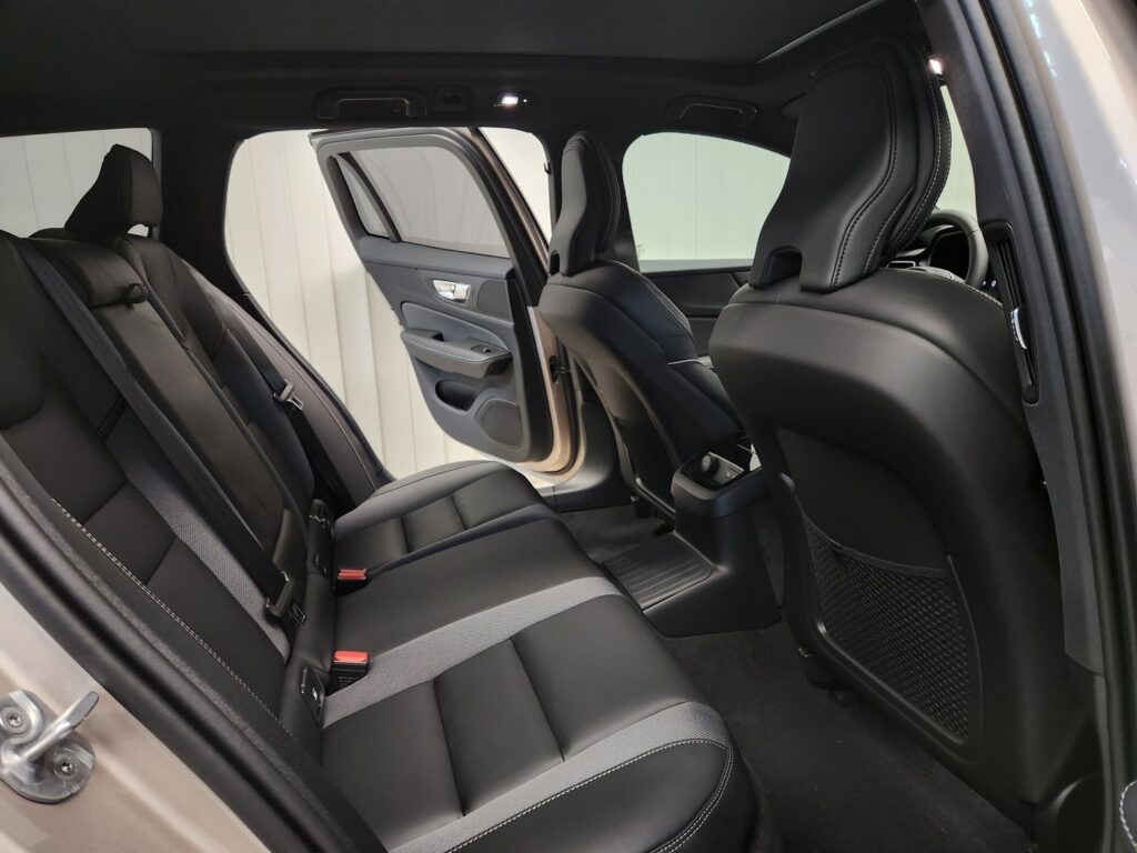 Volvo V60, image 8
