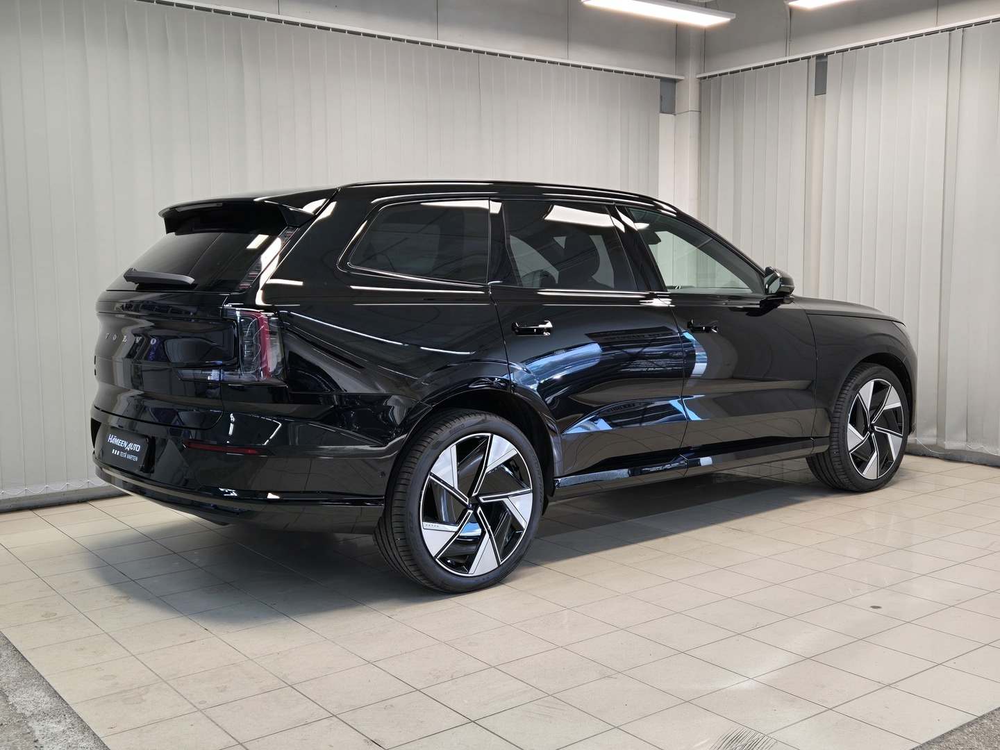 Volvo EX90 Twin Ultra 6-paikkainen 2027, bild 7/27