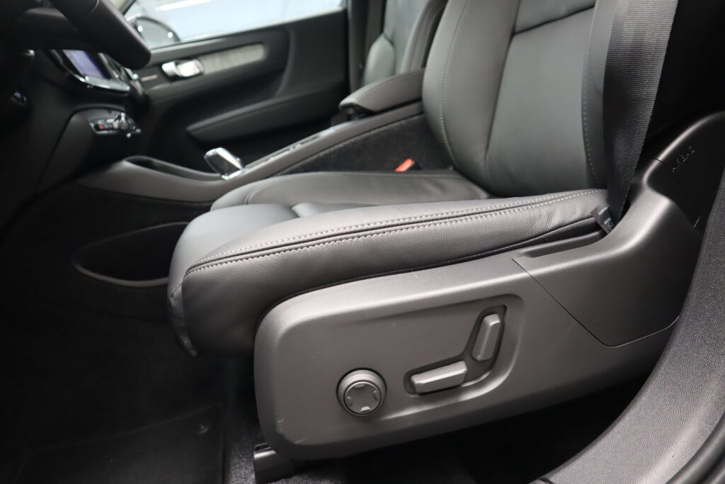 Volvo XC40, image 11