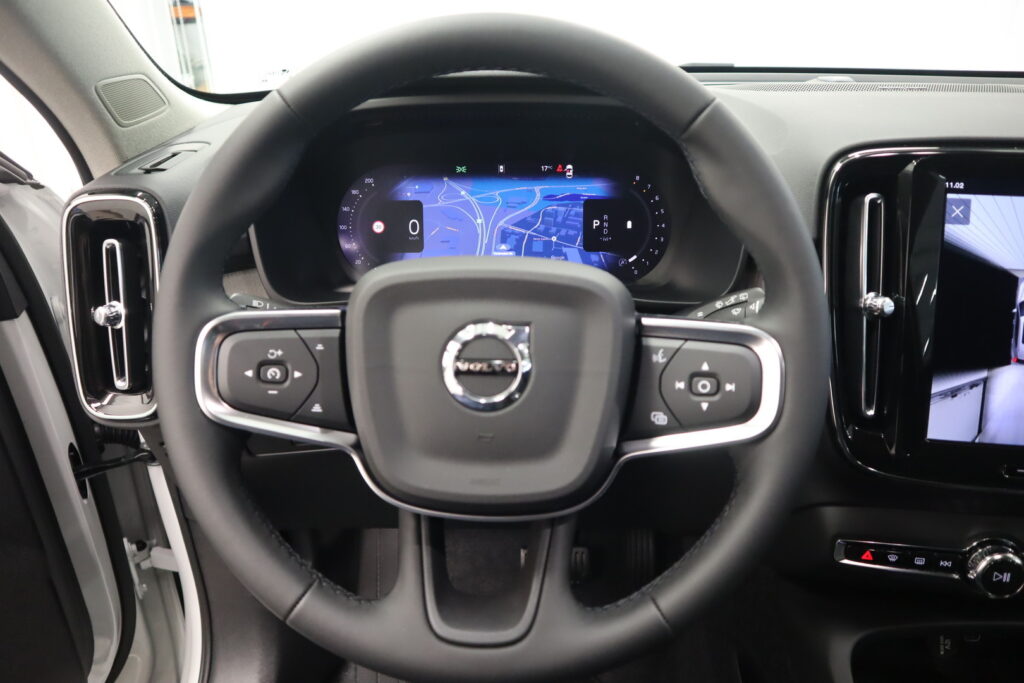 Volvo XC40, image 13