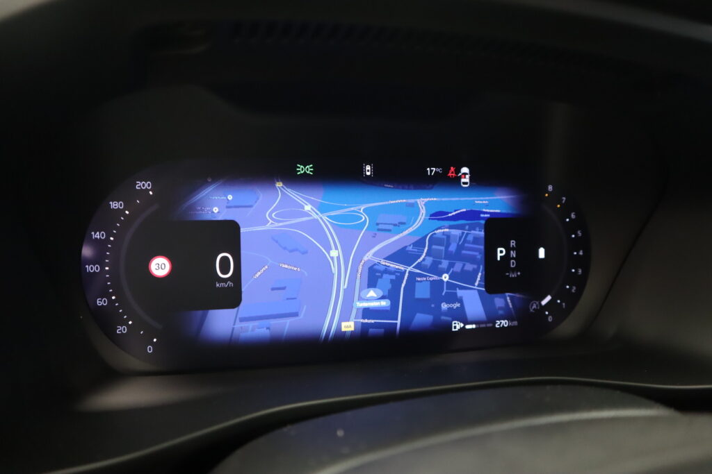 Volvo XC40, image 14