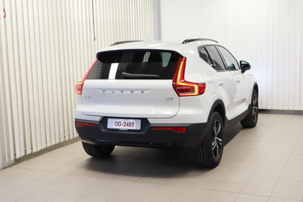 Volvo XC40, image 4