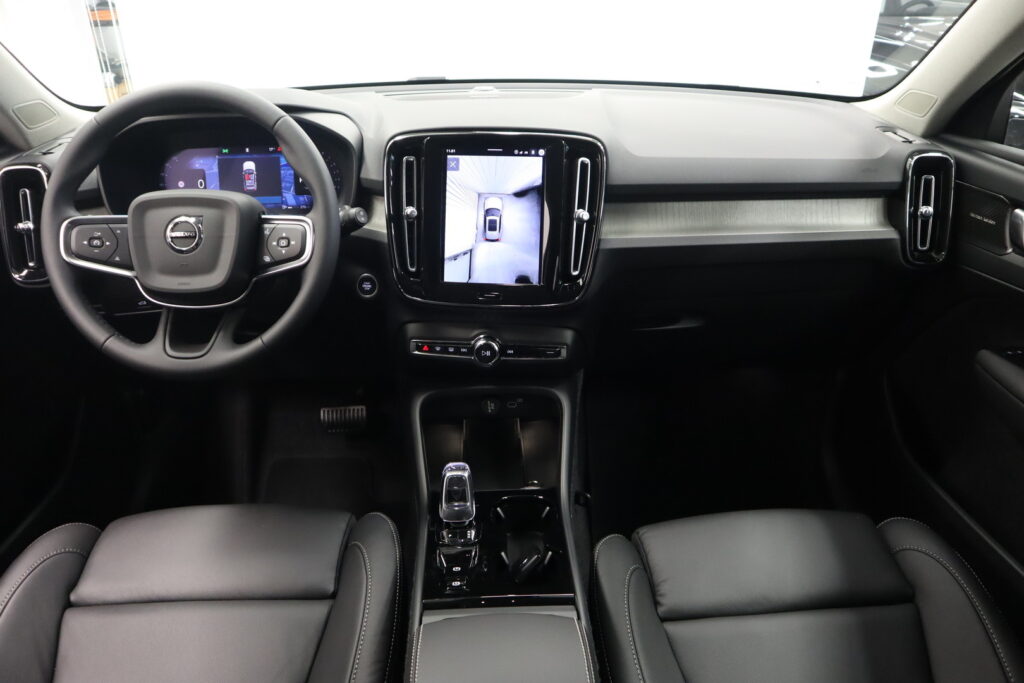 Volvo XC40, image 7