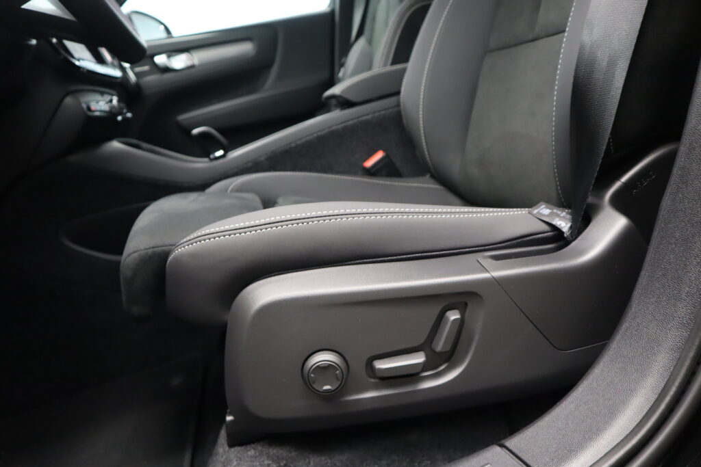 Volvo EC40, image 11