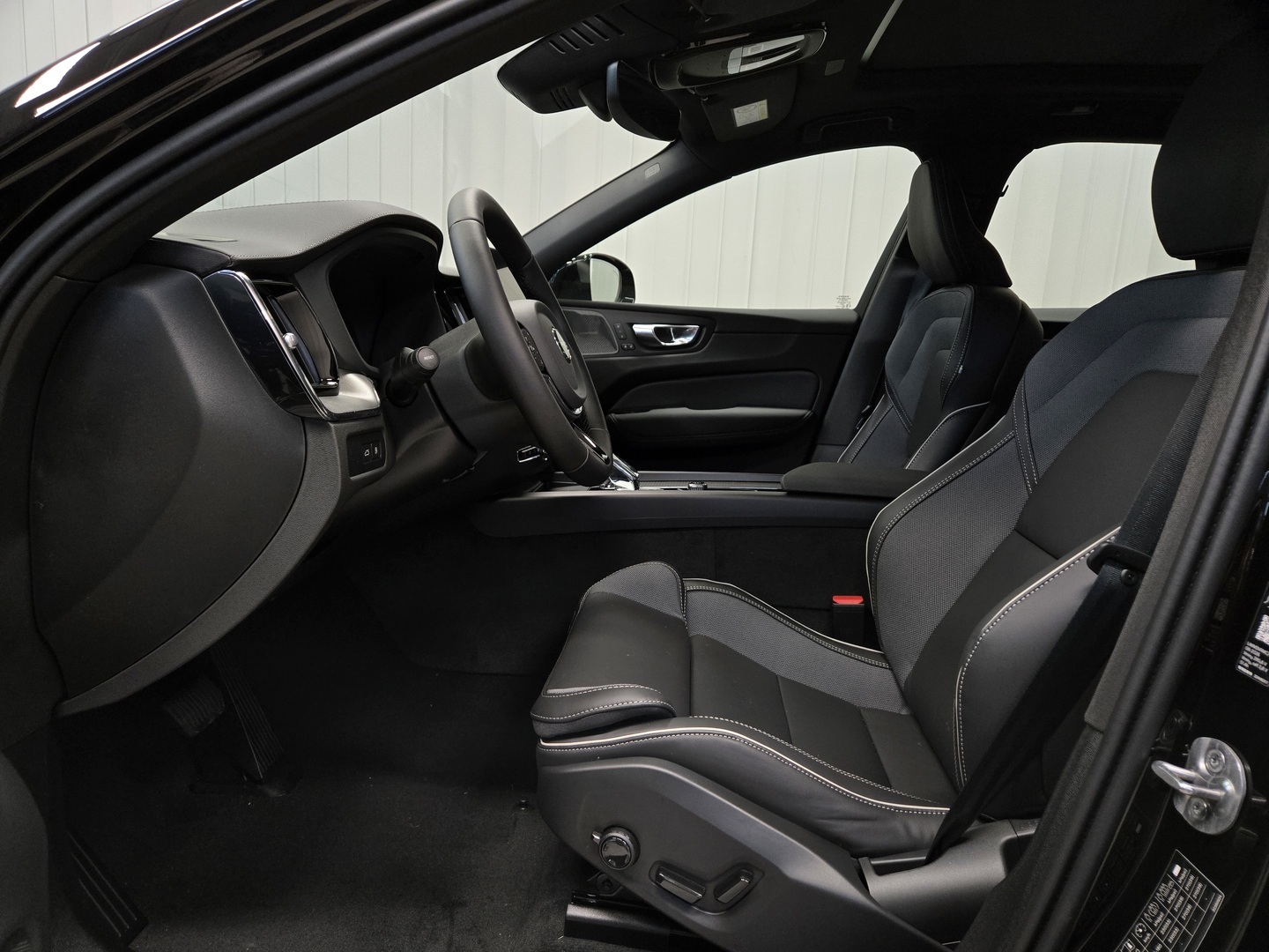 Volvo XC60 2027, bild 6/15