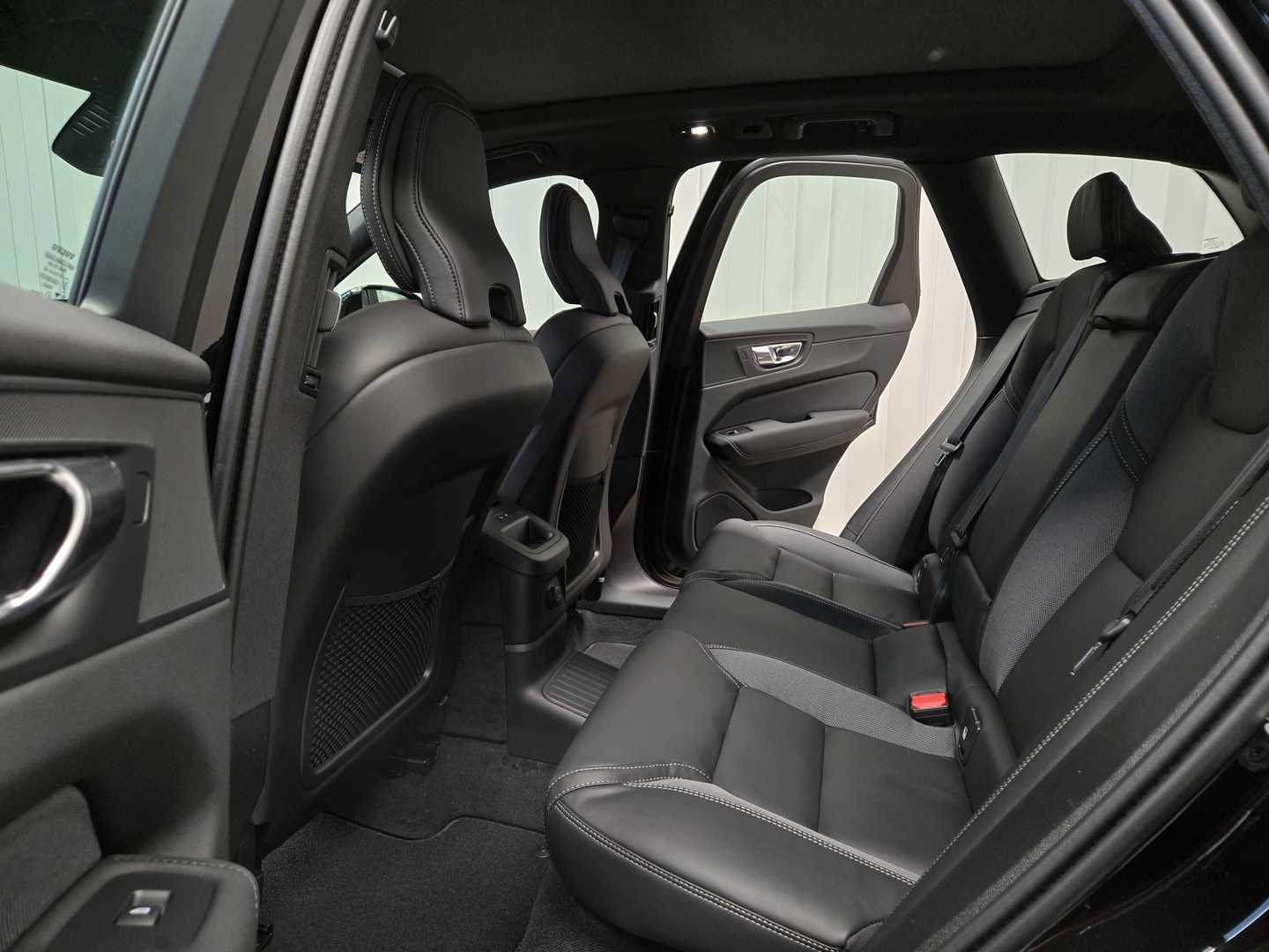 Volvo XC60 2027, bild 7/15