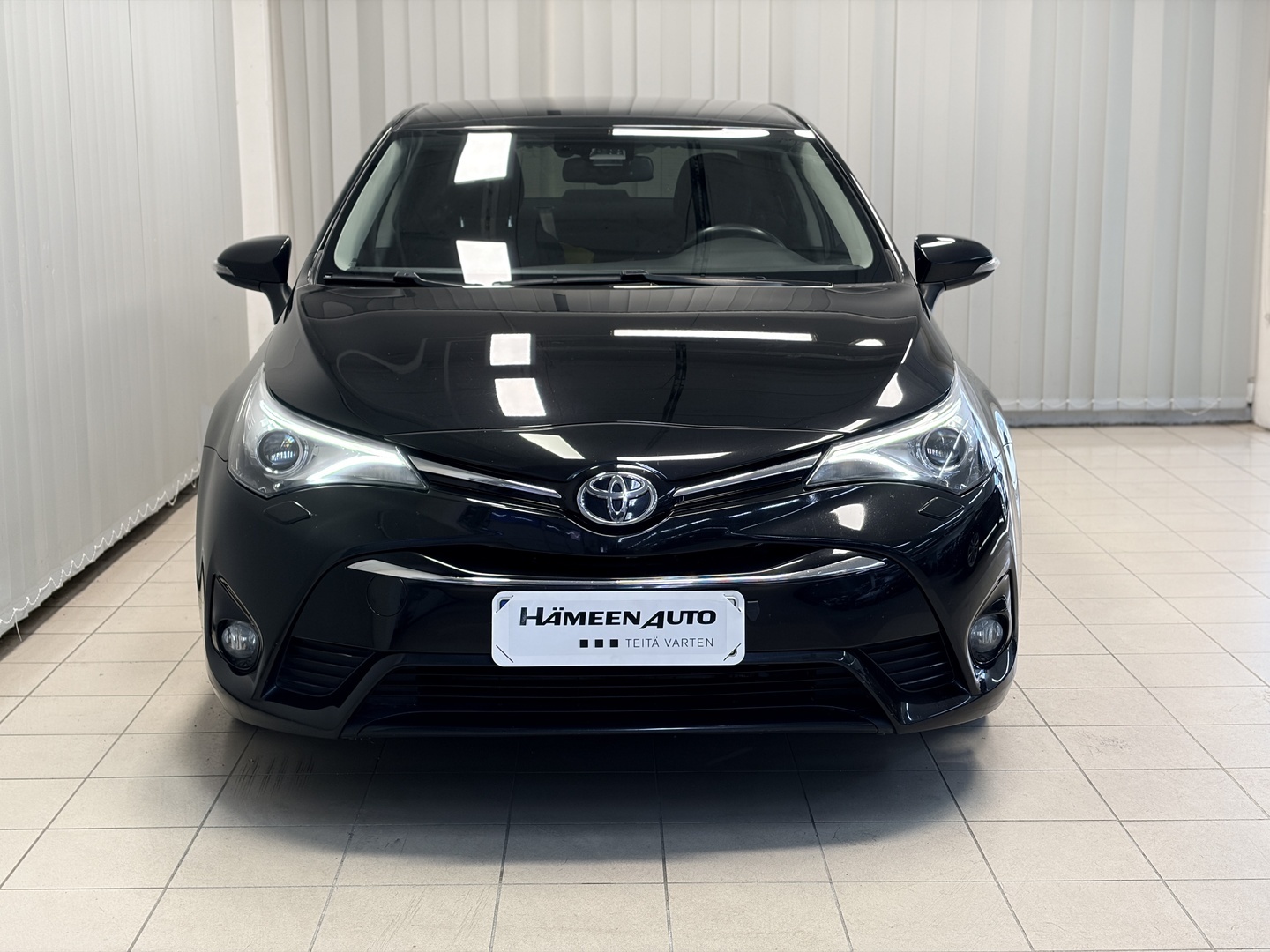 Toyota Avensis 1,6 D-4D Active Sedan 2015, bild 3/25