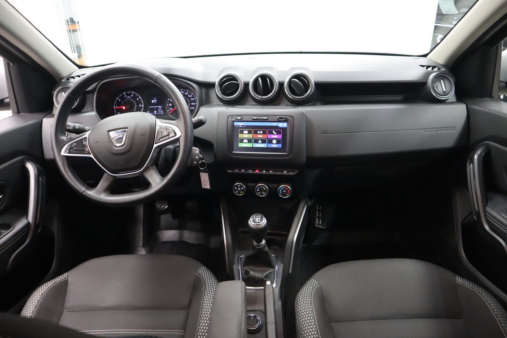 Dacia Duster TCe 150 4x4 Prestige 2019, bild 7/19