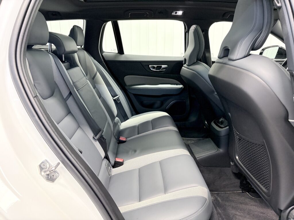 Volvo V60, image 10