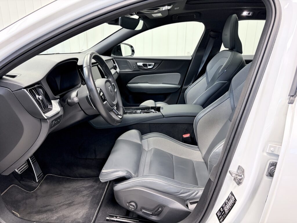 Volvo V60, image 8