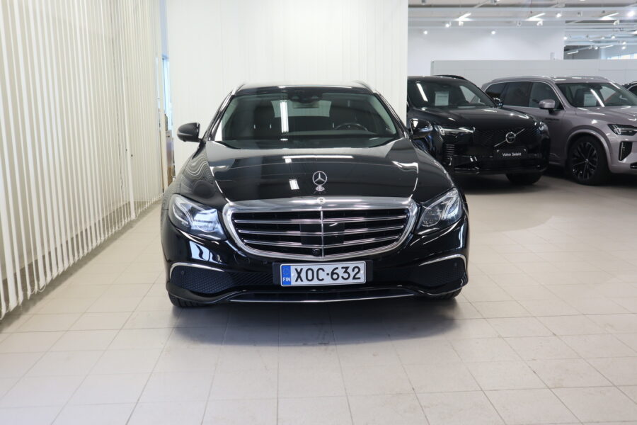 Mercedes-Benz E, image 2