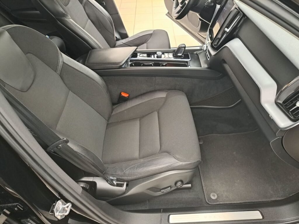 Volvo XC60, image 11