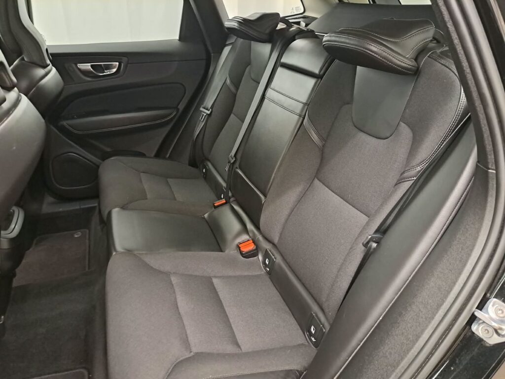 Volvo XC60, image 13