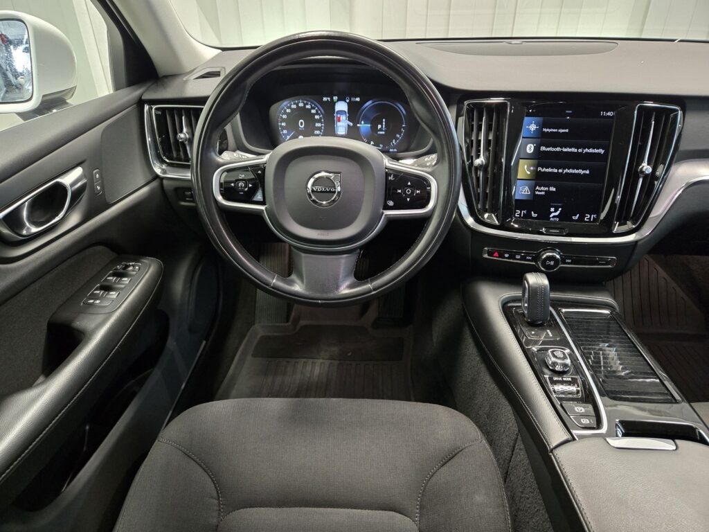 Volvo V60, image 12