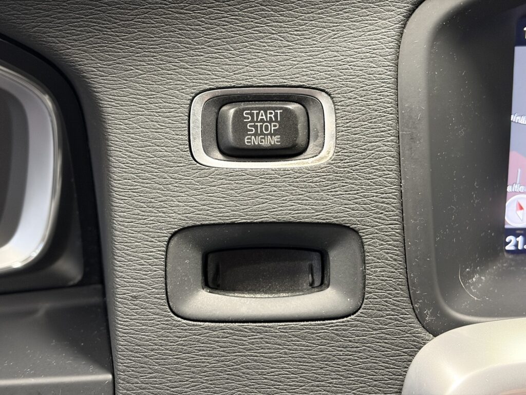Volvo V60, image 18